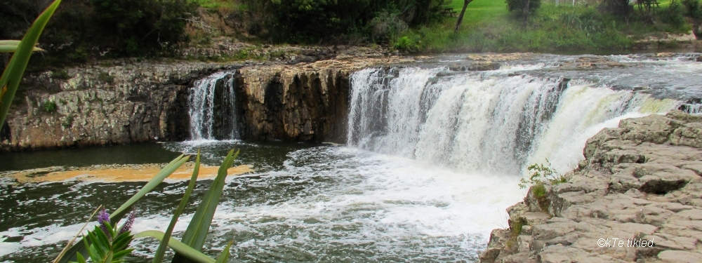 Haruru Falls