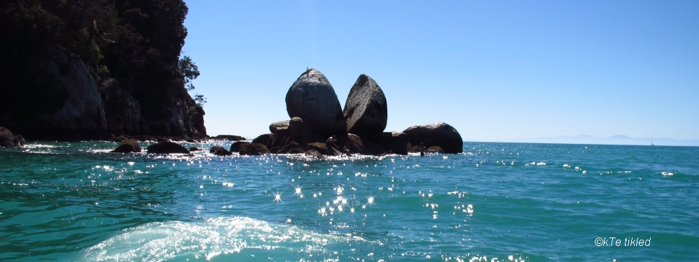 Split-Apple Rock, Abel Tasman NP